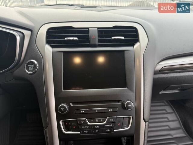 Сірий Форд Фьюжен, об'ємом двигуна 2 л та пробігом 174 тис. км за 14500 $, фото 52 на Automoto.ua