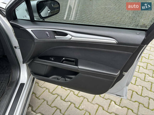 Серый Форд Фьюжн, объемом двигателя 2.49 л и пробегом 210 тыс. км за 10700 $, фото 11 на Automoto.ua