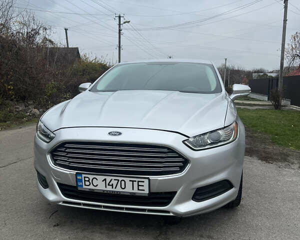 Серый Форд Фьюжн, объемом двигателя 2.49 л и пробегом 158 тыс. км за 9700 $, фото 3 на Automoto.ua