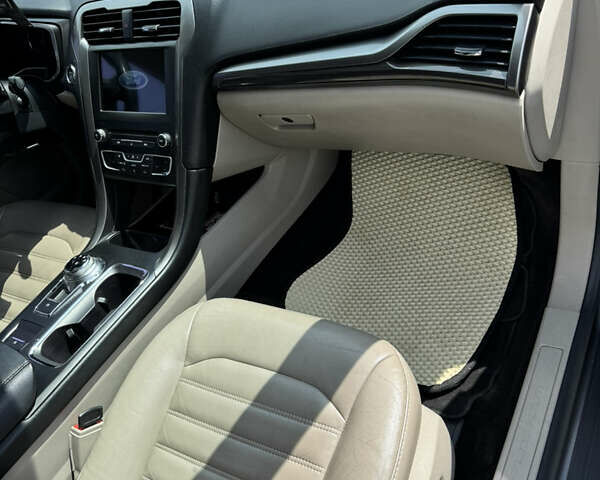 Сірий Форд Фьюжен, об'ємом двигуна 1.5 л та пробігом 129 тис. км за 13000 $, фото 28 на Automoto.ua