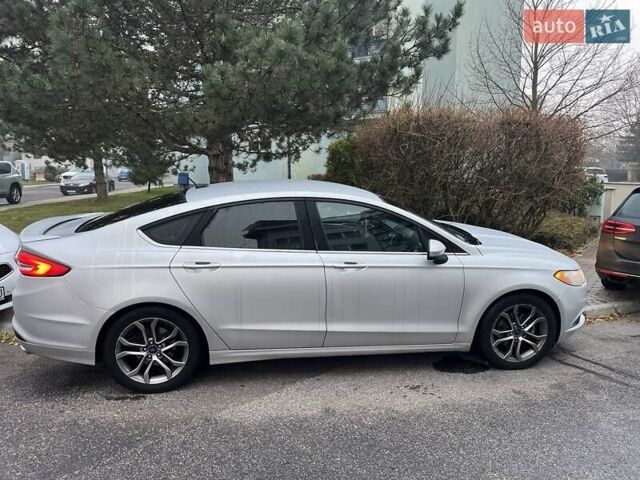 Форд Фьюжн 2016 в Ужгороде на Automoto.ua Серый Форд Фьюжн, объемом двигателя 2.5 л и пробегом 105 тыс. км за 12541 $, фото 1 на Automoto.ua