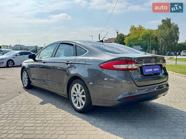 Серый Форд Фьюжн, объемом двигателя 2 л и пробегом 184 тыс. км за 14200 $, фото 5 на Automoto.ua