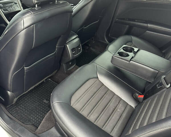 Сірий Форд Фьюжен, об'ємом двигуна 2.5 л та пробігом 110 тис. км за 13200 $, фото 15 на Automoto.ua