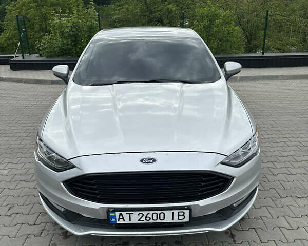 Сірий Форд Фьюжен, об'ємом двигуна 2.5 л та пробігом 110 тис. км за 13200 $, фото 2 на Automoto.ua
