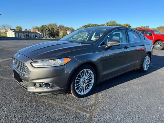 Сірий Форд Фьюжен, об'ємом двигуна 1.5 л та пробігом 76 тис. км за 2900 $, фото 2 на Automoto.ua