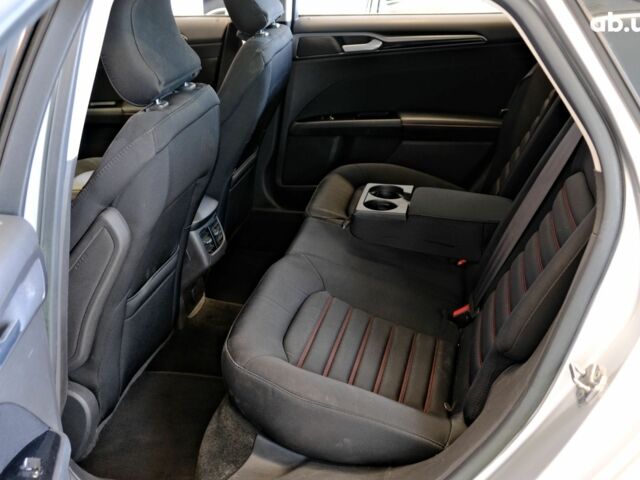 Серый Форд Фьюжн, объемом двигателя 2 л и пробегом 77 тыс. км за 12900 $, фото 7 на Automoto.ua