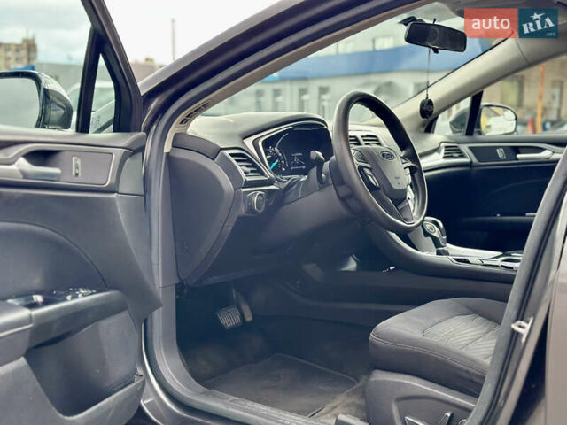 Форд Фьюжн 2016 в Киеве на Automoto.ua Серый Форд Фьюжн, объемом двигателя 2.49 л и пробегом 125 тыс. км за 11300 $, фото 8 на Automoto.ua