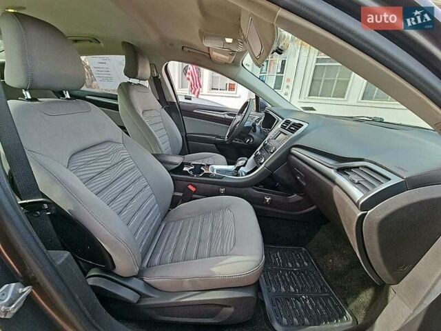 Сірий Форд Фьюжен, об'ємом двигуна 2 л та пробігом 139 тис. км за 8900 $, фото 6 на Automoto.ua