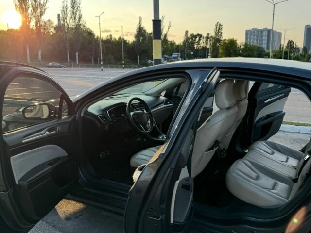 Сірий Форд Фьюжен, об'ємом двигуна 2 л та пробігом 152 тис. км за 10800 $, фото 16 на Automoto.ua