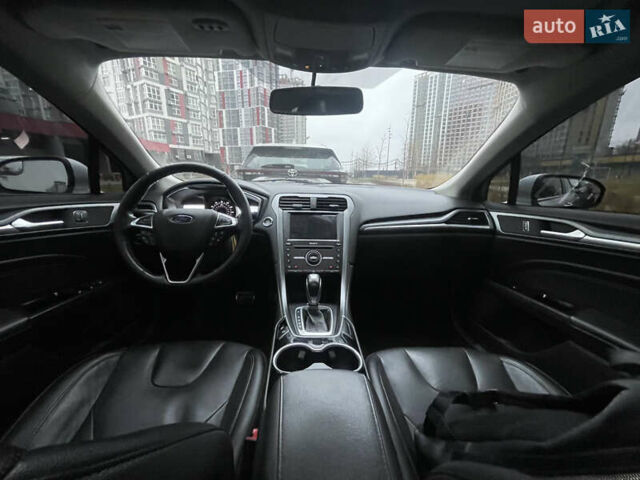 Серый Форд Фьюжн, объемом двигателя 2 л и пробегом 149 тыс. км за 11000 $, фото 6 на Automoto.ua