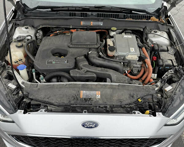 Серый Форд Фьюжн, объемом двигателя 2 л и пробегом 92 тыс. км за 17200 $, фото 8 на Automoto.ua