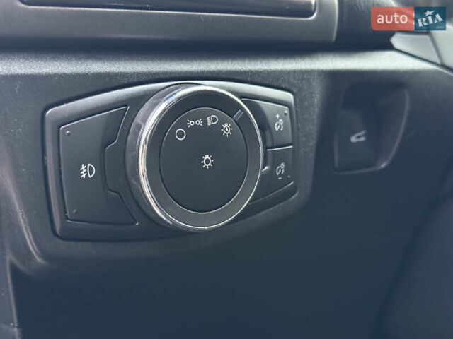 Серый Форд Фьюжн, объемом двигателя 1.5 л и пробегом 237 тыс. км за 10500 $, фото 12 на Automoto.ua