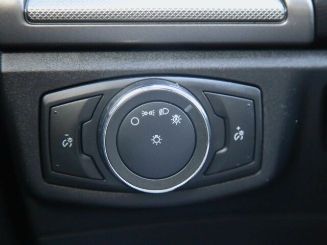 Серый Форд Фьюжн, объемом двигателя 2.5 л и пробегом 168 тыс. км за 10700 $, фото 19 на Automoto.ua