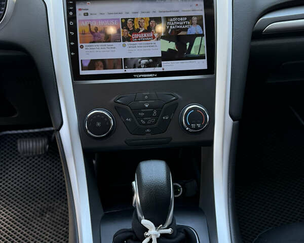 Форд Фьюжн 2016 в Николаеве на Automoto.ua Серый Форд Фьюжн, объемом двигателя 2.5 л и пробегом 163 тыс. км за 12700 $, фото 7 на Automoto.ua