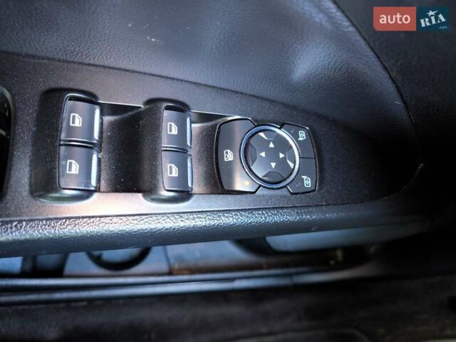 Сірий Форд Фьюжен, об'ємом двигуна 2 л та пробігом 185 тис. км за 12999 $, фото 12 на Automoto.ua