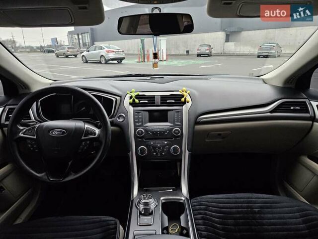 Серый Форд Фьюжн, объемом двигателя 2 л и пробегом 158 тыс. км за 13999 $, фото 11 на Automoto.ua