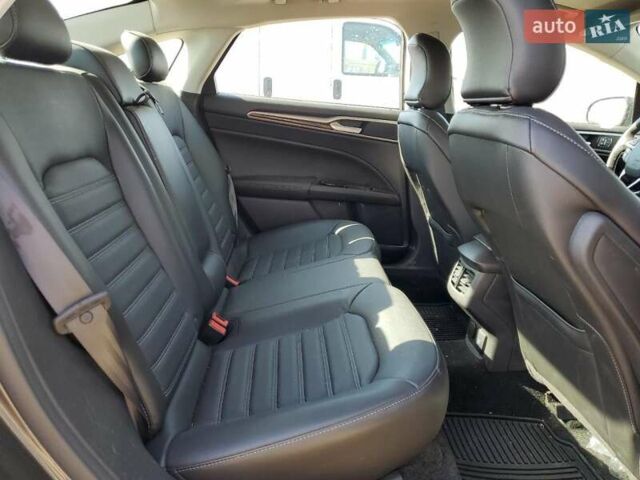 Форд Фьюжн 2016 в Львове на Automoto.ua Серый Форд Фьюжн, объемом двигателя 0 л и пробегом 116 тыс. км за 3000 $, фото 9 на Automoto.ua