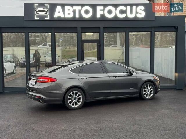 Серый Форд Фьюжн, объемом двигателя 2 л и пробегом 134 тыс. км за 17790 $, фото 4 на Automoto.ua