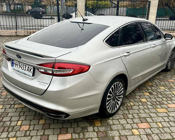 Серый Форд Фьюжн, объемом двигателя 2 л и пробегом 149 тыс. км за 11900 $, фото 4 на Automoto.ua