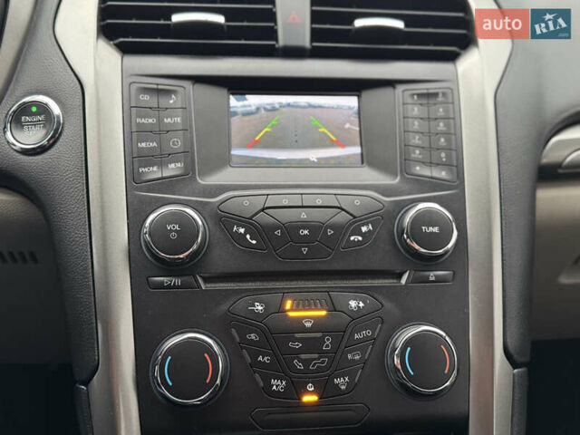 Серый Форд Фьюжн, объемом двигателя 2 л и пробегом 159 тыс. км за 14600 $, фото 25 на Automoto.ua