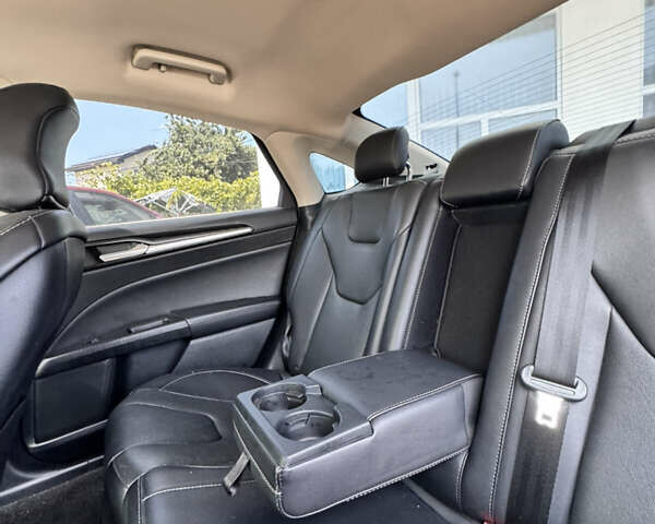 Серый Форд Фьюжн, объемом двигателя 2 л и пробегом 149 тыс. км за 11900 $, фото 14 на Automoto.ua