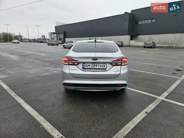 Серый Форд Фьюжн, объемом двигателя 2 л и пробегом 158 тыс. км за 13999 $, фото 4 на Automoto.ua