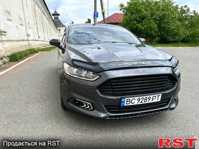 Серый Форд Фьюжн, объемом двигателя 2.5 л и пробегом 175 тыс. км за 10000 $, фото 3 на Automoto.ua