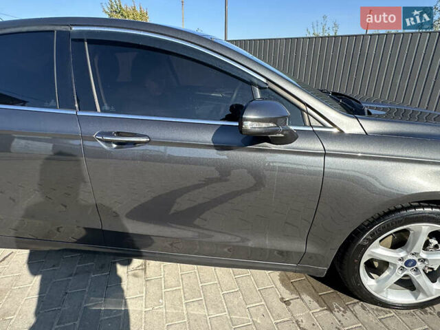 Серый Форд Фьюжн, объемом двигателя 2.5 л и пробегом 210 тыс. км за 11000 $, фото 8 на Automoto.ua