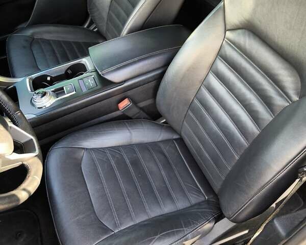 Сірий Форд Фьюжен, об'ємом двигуна 2 л та пробігом 185 тис. км за 12999 $, фото 18 на Automoto.ua