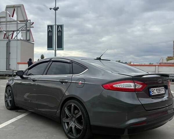 Форд Фьюжн 2016 в Киеве на Automoto.ua Серый Форд Фьюжн, объемом двигателя 2.49 л и пробегом 180 тыс. км за 10900 $, фото 3 на Automoto.ua