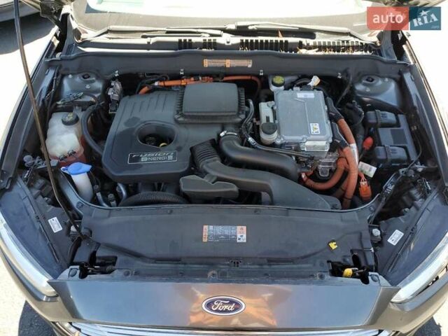 Серый Форд Фьюжн, объемом двигателя 2 л и пробегом 91 тыс. км за 2400 $, фото 10 на Automoto.ua