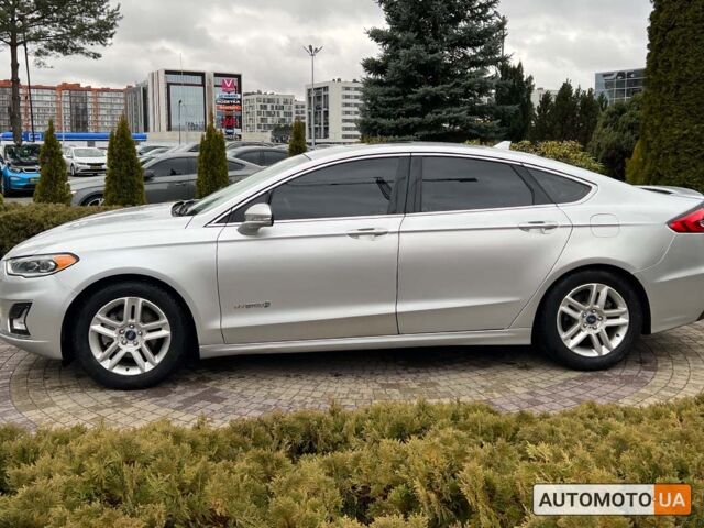 Серый Форд Фьюжн, объемом двигателя 2 л и пробегом 122 тыс. км за 18800 $, фото 3 на Automoto.ua