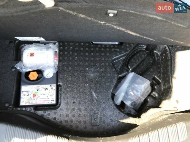 Серый Форд Фьюжн, объемом двигателя 2 л и пробегом 132 тыс. км за 17800 $, фото 58 на Automoto.ua
