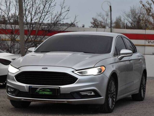 Сірий Форд Фьюжен, об'ємом двигуна 2 л та пробігом 200 тис. км за 10299 $, фото 5 на Automoto.ua