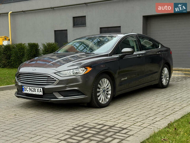 Сірий Форд Фьюжен, об'ємом двигуна 2 л та пробігом 75 тис. км за 12600 $, фото 1 на Automoto.ua