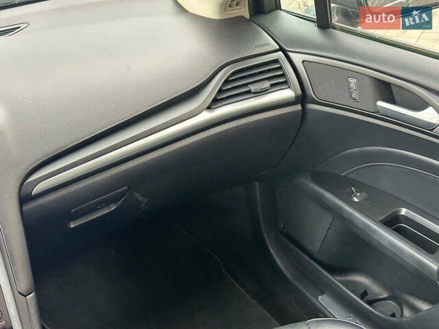 Серый Форд Фьюжн, объемом двигателя 2 л и пробегом 148 тыс. км за 15990 $, фото 28 на Automoto.ua