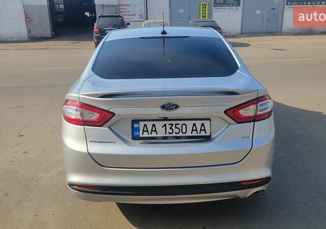 Серый Форд Фьюжн, объемом двигателя 2.5 л и пробегом 142 тыс. км за 12699 $, фото 4 на Automoto.ua