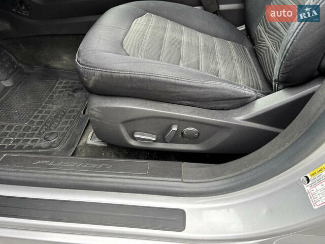 Серый Форд Фьюжн, объемом двигателя 2.49 л и пробегом 210 тыс. км за 10700 $, фото 9 на Automoto.ua