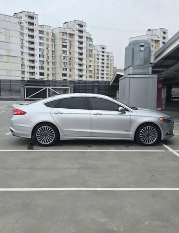 Серый Форд Фьюжн, объемом двигателя 2 л и пробегом 280 тыс. км за 13200 $, фото 5 на Automoto.ua