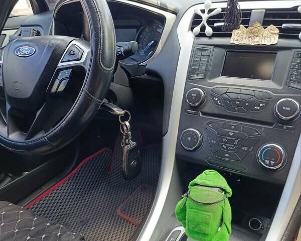 Форд Фьюжн 2016 в Житомире на Automoto.ua Серый Форд Фьюжн, объемом двигателя 2.5 л и пробегом 200 тыс. км за 10600 $, фото 3 на Automoto.ua