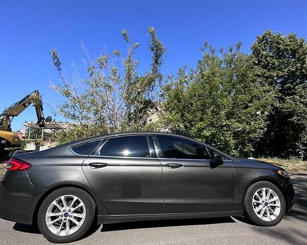 Сірий Форд Фьюжен, об'ємом двигуна 2.49 л та пробігом 240 тис. км за 9500 $, фото 11 на Automoto.ua