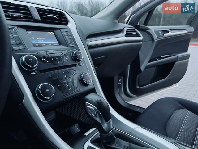 Серый Форд Фьюжн, объемом двигателя 1.5 л и пробегом 108 тыс. км за 7999 $, фото 32 на Automoto.ua