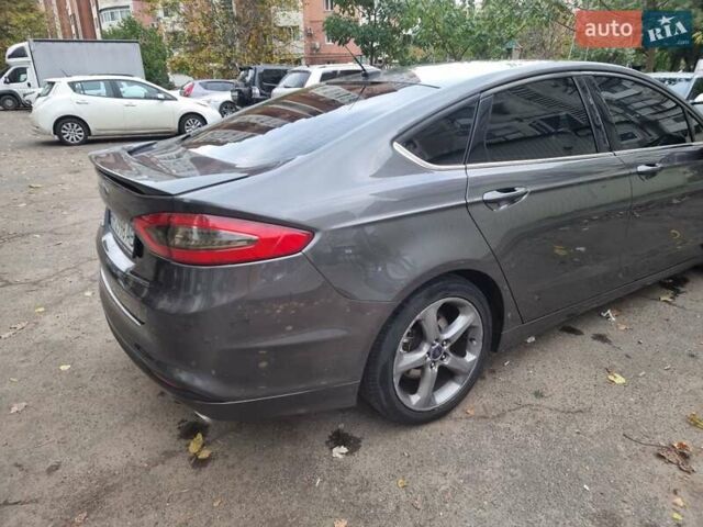 Сірий Форд Фьюжен, об'ємом двигуна 2.49 л та пробігом 152 тис. км за 11500 $, фото 8 на Automoto.ua