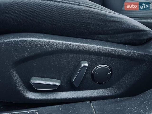 Серый Форд Фьюжн, объемом двигателя 1.5 л и пробегом 108 тыс. км за 7999 $, фото 12 на Automoto.ua