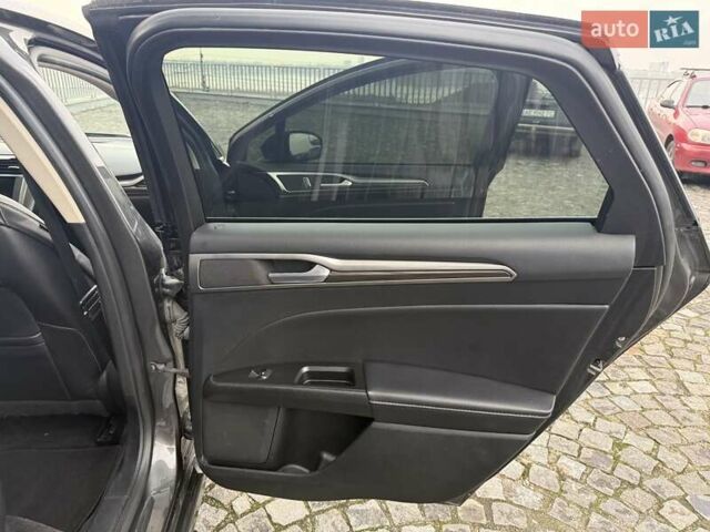 Сірий Форд Фьюжен, об'ємом двигуна 2 л та пробігом 174 тис. км за 14500 $, фото 39 на Automoto.ua