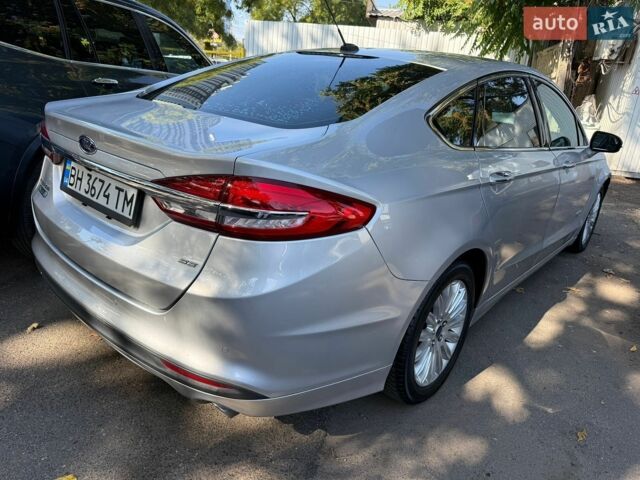 Сірий Форд Фьюжен, об'ємом двигуна 2 л та пробігом 80 тис. км за 11300 $, фото 9 на Automoto.ua