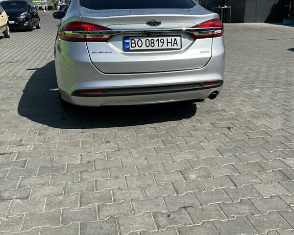 Серый Форд Фьюжн, объемом двигателя 1.5 л и пробегом 160 тыс. км за 11000 $, фото 5 на Automoto.ua