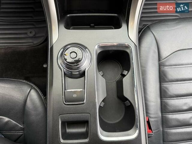 Сірий Форд Фьюжен, об'ємом двигуна 2 л та пробігом 174 тис. км за 14500 $, фото 55 на Automoto.ua