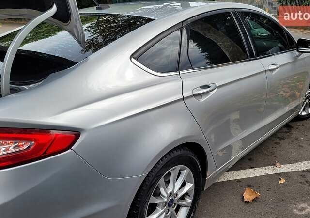 Сірий Форд Фьюжен, об'ємом двигуна 2.5 л та пробігом 128 тис. км за 9500 $, фото 4 на Automoto.ua
