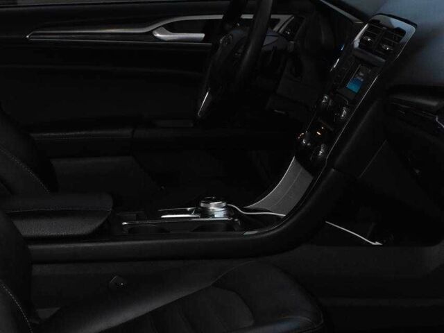 Сірий Форд Фьюжен, об'ємом двигуна 2 л та пробігом 200 тис. км за 10299 $, фото 15 на Automoto.ua